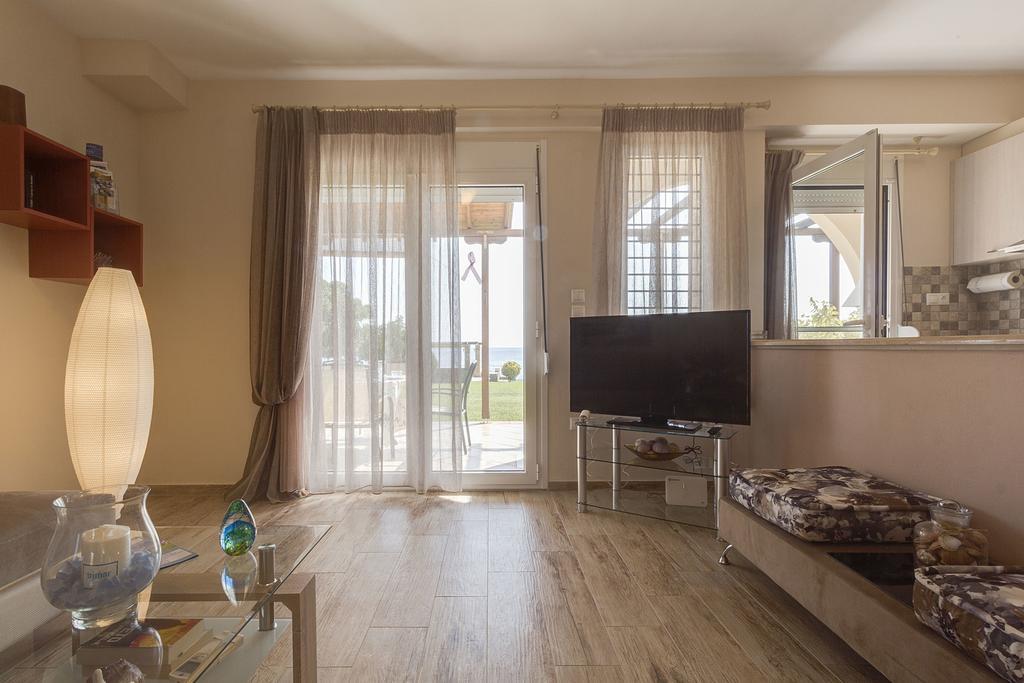 Villa Nefeli - Akti Salonikiou A Ajos Nikolaos Zewnętrze zdjęcie